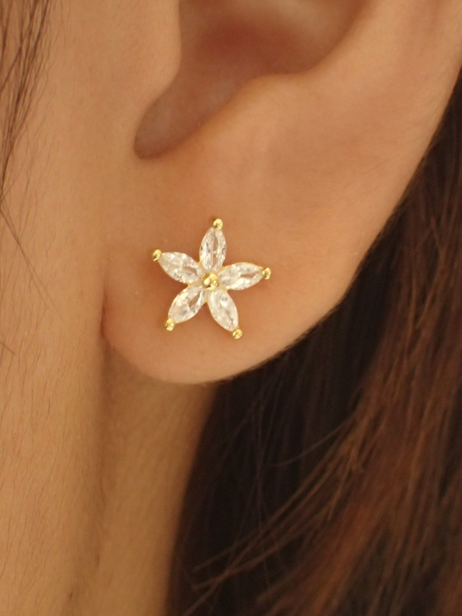 Marquise Stud Earrings / Marquise Cut Diamo2nd Earrings / Minimalist Flower Earrings / Bridesmaid Gifts